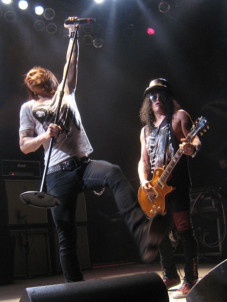 2-13-11 Myles Kennedy and Slash - House of Blues - Chicago, IL